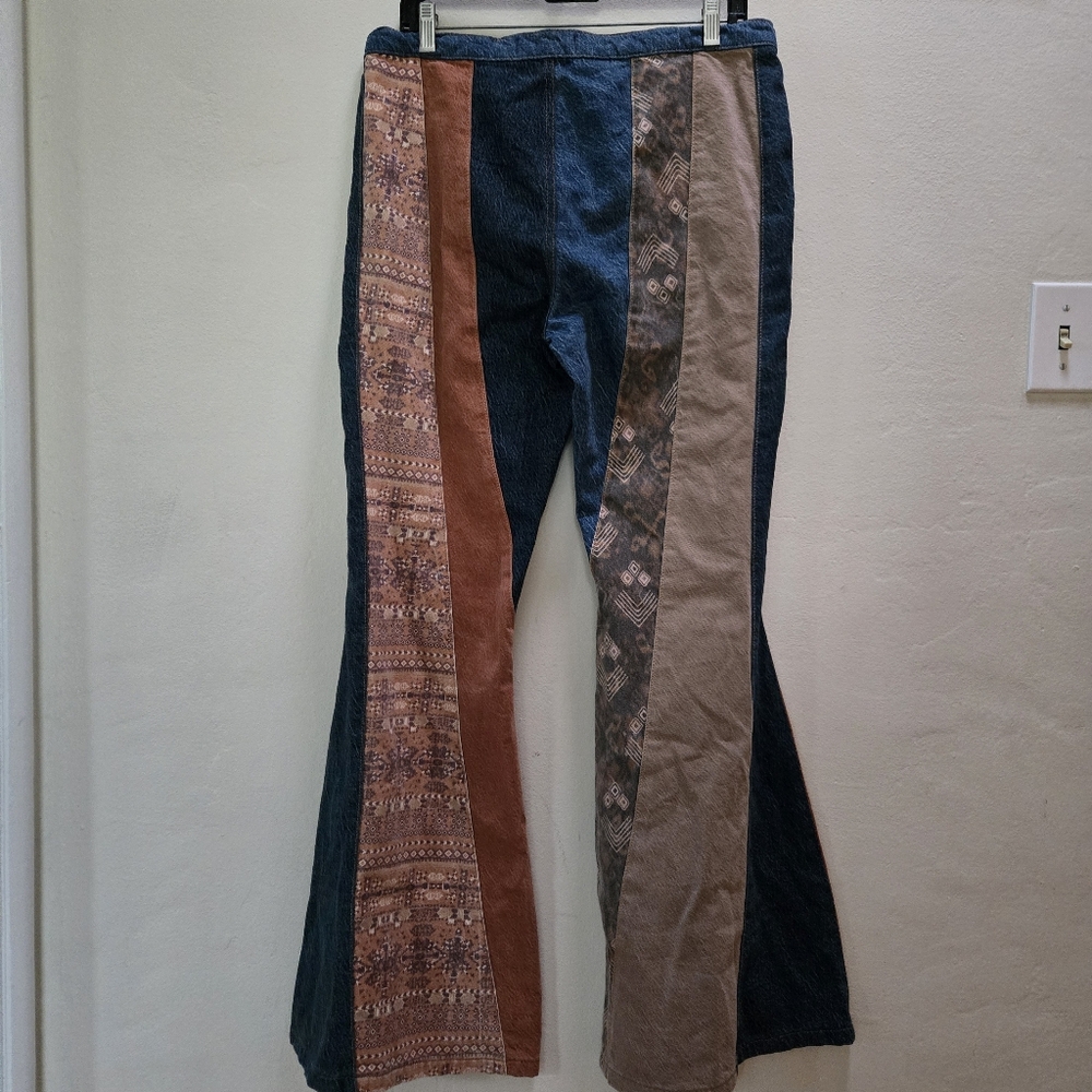 Free People We The Free Serena Low Rise Flare Patchwork Jeans - Picture 6 of 8
